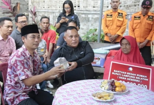 Melalui Program Bedah Rumah Nanang Ermanto Terus Entaskan Warga Miskin Ekstrim