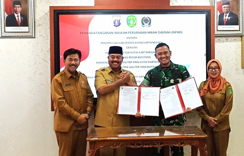 Dandim 0906/Kutai Kartanegara Hadiri Penandatanganan Naskah Perjanjian Hibah Daerah (NPHD)