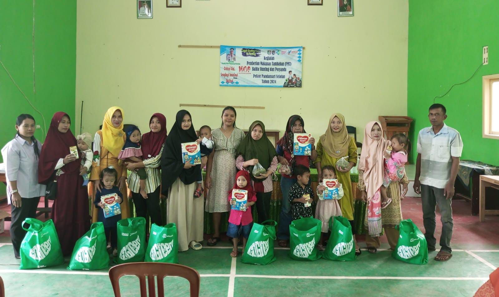 Pekon Pandan Sari Selatan Salurkan PMT untuk Kesehatan Ibu Hamil, Balita, dan Anak Paud