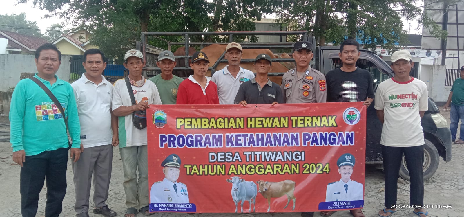 Pemdes Tititawi Salurkan Hewan Ternak Program Ketahanan Pangan
