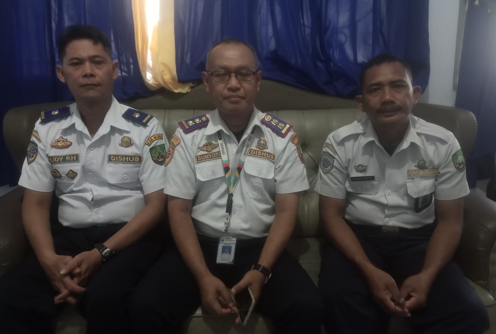 Dinrumkimhub Blora Melakukan Pengecekan Kelayakan Armada Bus Untuk Pemberangkatan Jama’ah Haji Blora 