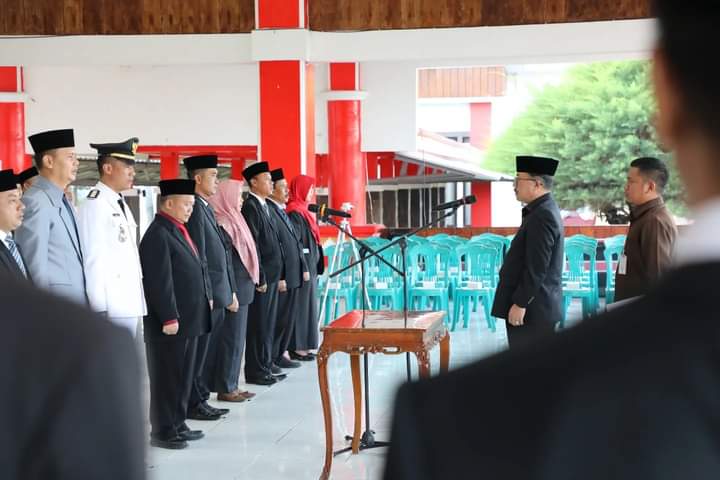 13 Pejabat Struktural Eselon II, III, dan IV di Lingkup Pemkab Lamsel Dimutasi