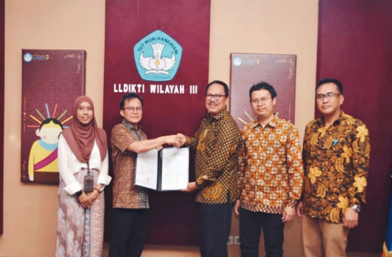 Putra Daerah Asal Kalianda Raih Gelar Profesor