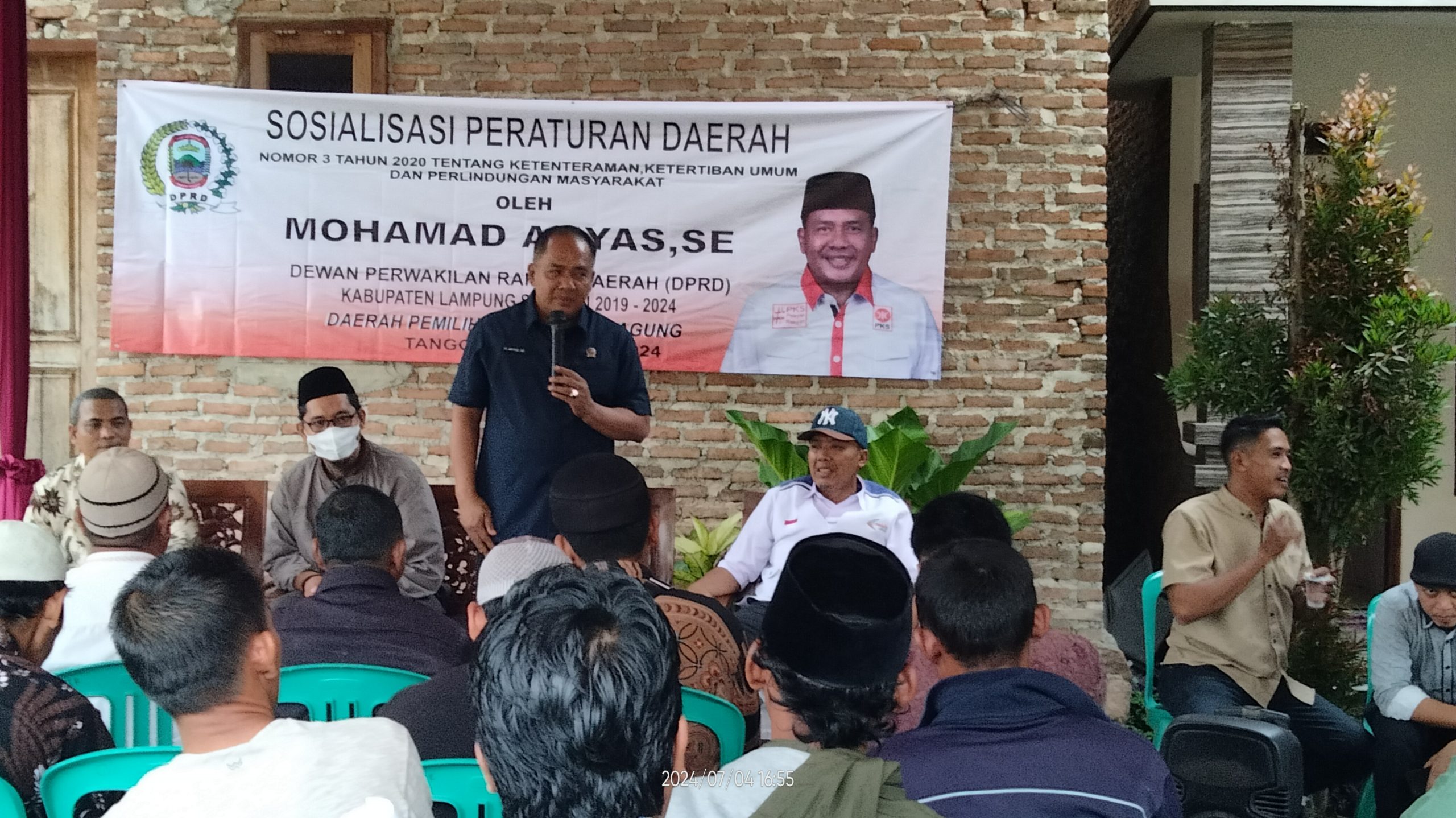 Melalui Sosper Anggota DPRD Lamsel, M Akyas Sampaikan Maaf dan Tetap Istiqomah Layani Masyarakat