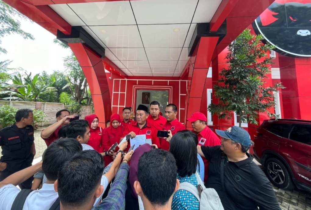 Nanang Ermanto Terima Surat Tugas dari PDIP