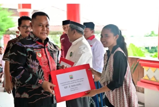 Ratusan Guru Ngaji dan Tokoh Lintas Agama di Lamsel Terima Insentif