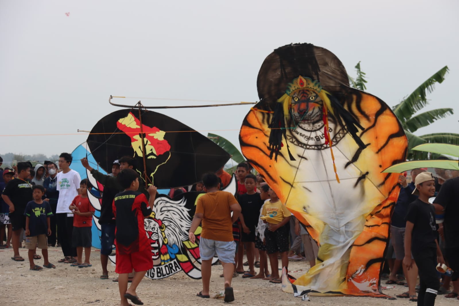 Ratusan Motif Lomba Layang-Layang Hiasi Langit Blora