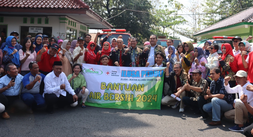 Ilusa Salurkan Ratusan Tangki Air Bersih ke Sejumlah Desa Terdampak Kekeringan 