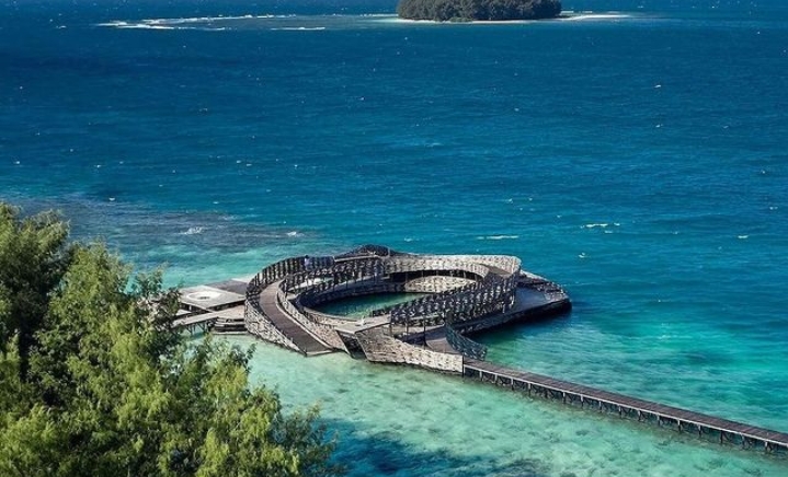 Karimunjawa: Surga Tersembunyi di Laut Jawa