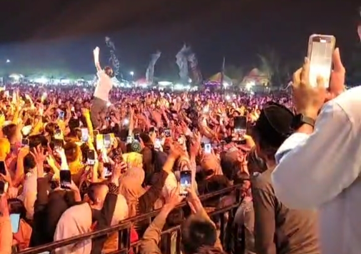 Ribuan Masyarakat Saksikan Konser Musik dan Silaturahmi Kebangsaan di Sidomulyo