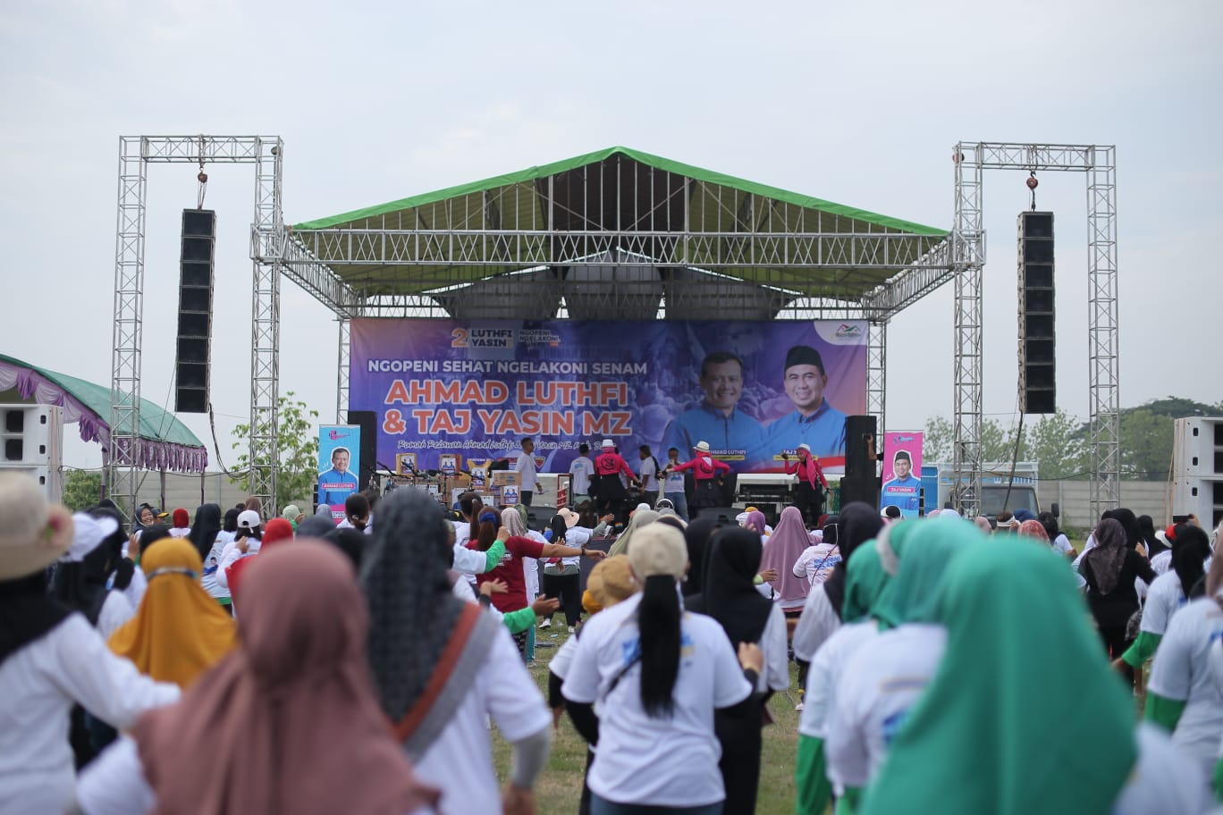 Semarak Senam Bersama, Ribuan Warga Nyatakan Dukungan Untuk Ahmad Luthfi – Taj Yasin