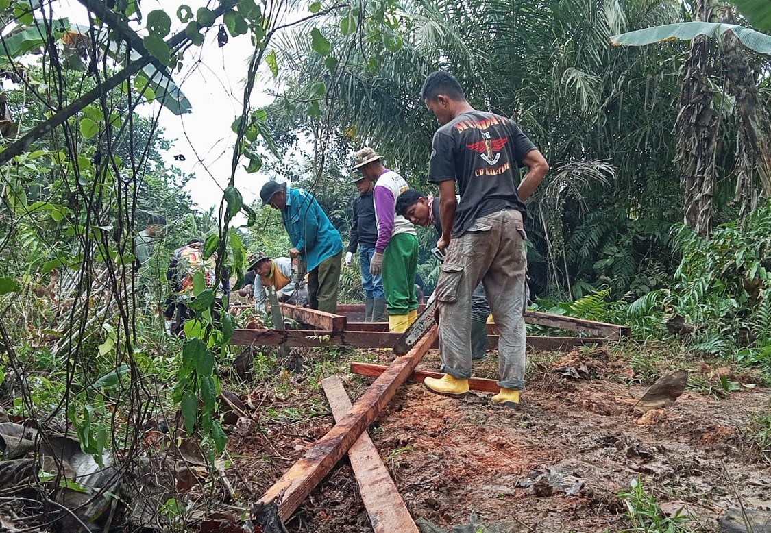 Pembangunan Jembatan Program TMMD Kodim Kukar Tingkatkan Akses Pertanian