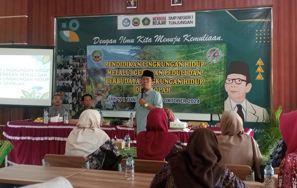 SMPN 1 TUNJUNGAN Menargetkan Sekolah Adiwiyata Tingkat Provinsi