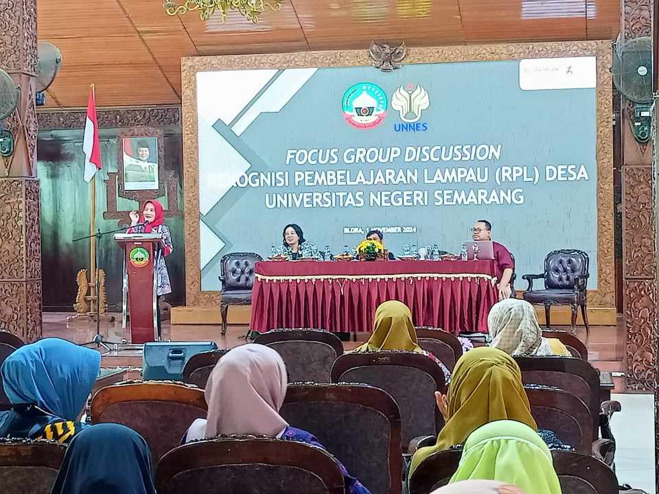 Unnes Bersama PMD Melakukan FGD Rekognisi Pembelajaran Lampau Pemerintah Desa