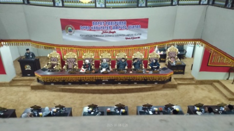 Melalui Rapat Paripurna DPRD Lamsel Setujui Pemekaran Daerah Bandar Negara
