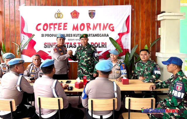 Jalin Sinergitas TNI dan Polri Tetap Kompak Anggota Kodim Lakukan Coffee Morning Bersama Anggota Provos Polres