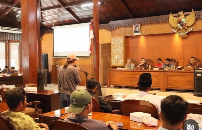 Ketua DPRD Blora Mustopa Terima Audiensi Warga Terdampak Bendungan Cabean