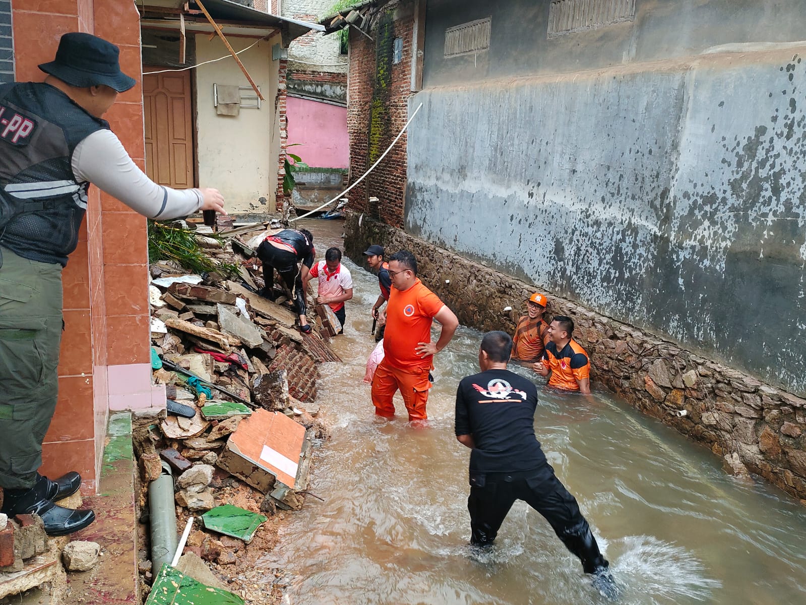 Tak Berhenti Pemkot Bandar Lampung Bantu Masyarakat Terdampak Banjir