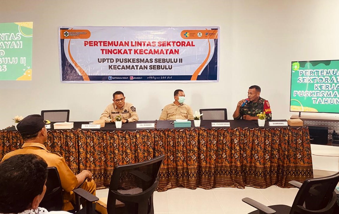 Hadiri Pertemuan Lintas Sektoral, Babinsa Sumber Sari Tekankan Peran Aktif Seluruh Masyarakat