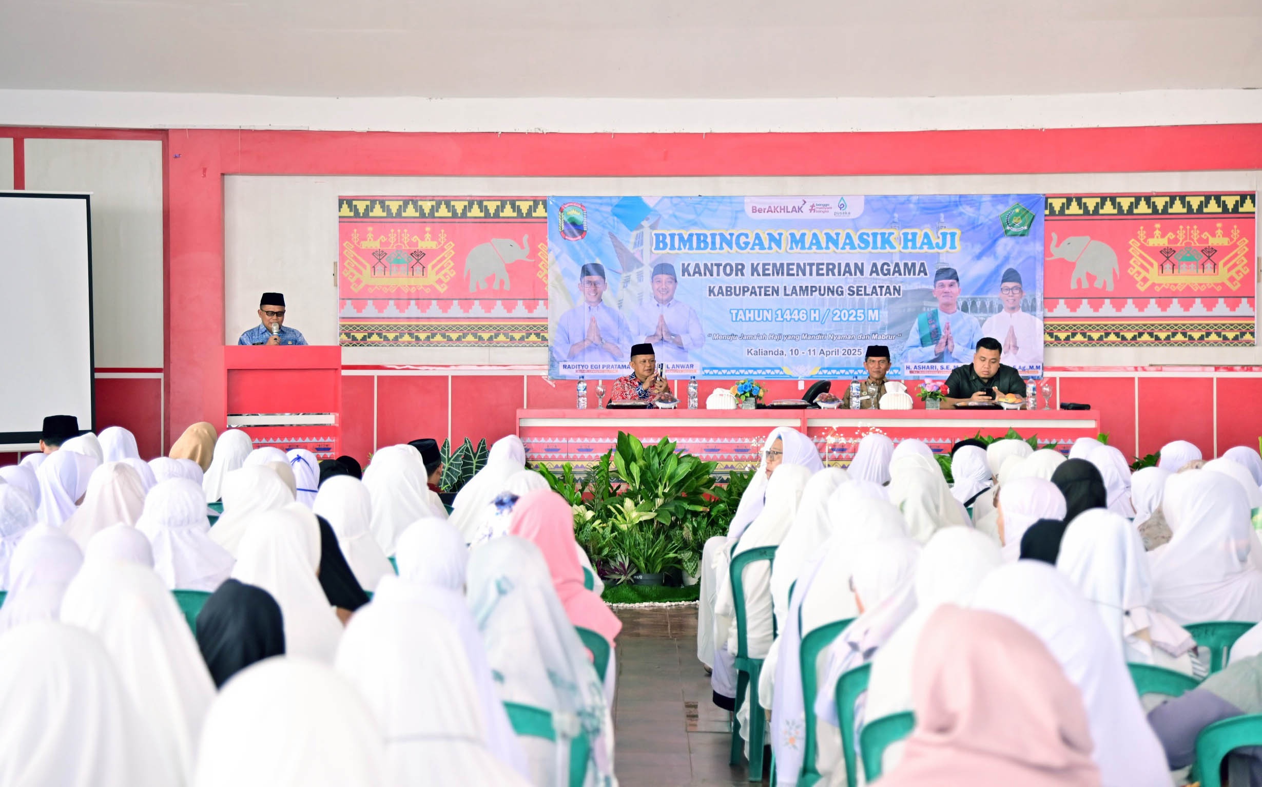 Persiapan Menuju Tanah Suci,Ratusan Calon Jemaah Haji Asal Lamsel Ikuti Bimbingan Manasik Haji