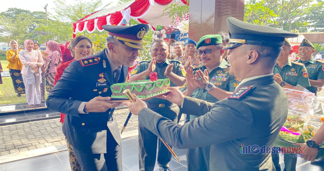 HUT Bhayangkara Ke-79, Kodim 0716/Demak Berikan Kejutan ke Polres Demak