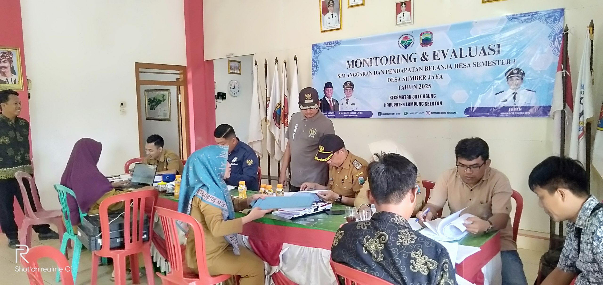 Monev Pemerintah Kecamatan Bersama Pemerintah Desa Sumber Jaya Kecamatan Jati Agung Lampung Selatan