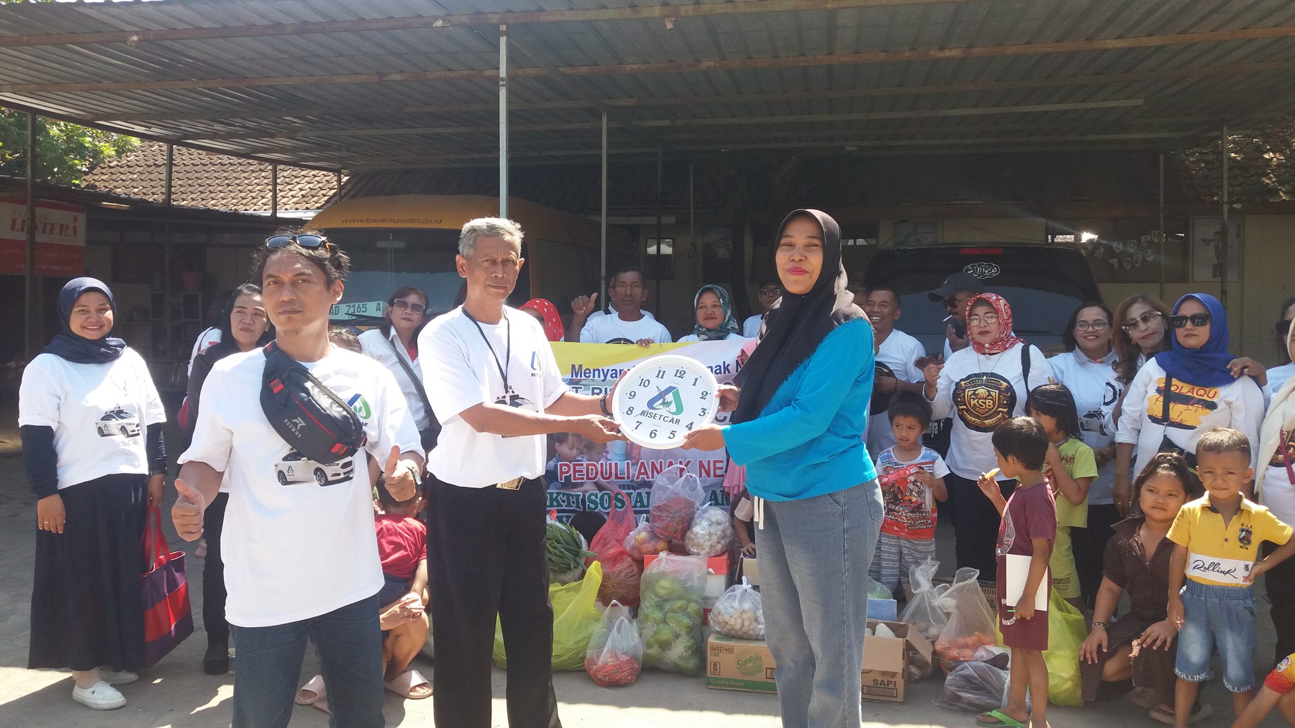 INSPIRATIF, RISET CAR Gelar Bakti Sosial Peduli Amal di Rumah LENTERA Solo
