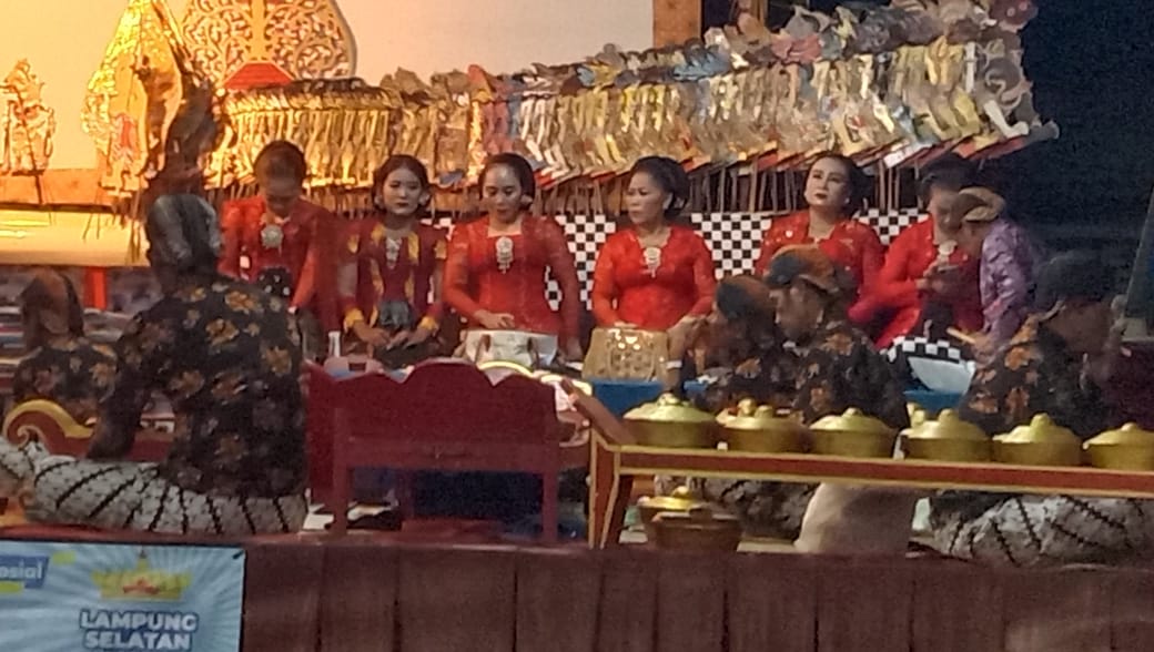 Hari Ulang Tahun Desa Margomulyo Ke 56 Tahun Gelar Pertunjukan Wayang Kulit