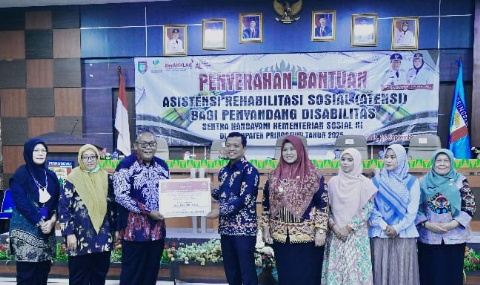 Para Penyandang Disabilitas di Kabupaten Pringsewu Dapat Bantuan ATENSI dari Kementerian Sosial RI