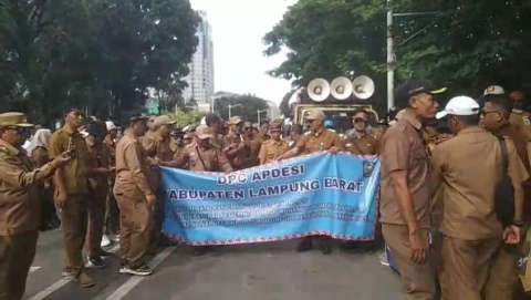 Desa Tertekan PMK 81/2025, Ribuan Kades Tuntut Dana Desa Tahap II