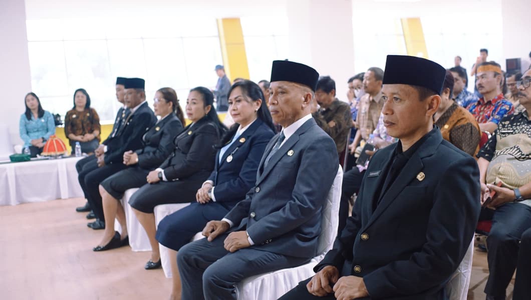 Bupati Toraja Utara Lantik 5 Eselon II dan 2 Eselon III, Frederik Pesan Ini
