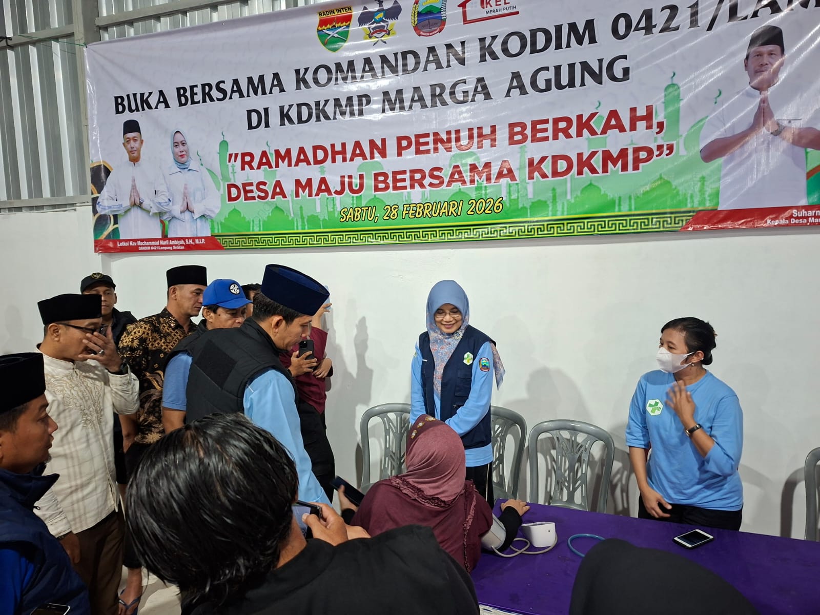 Gerak Cepat UPTD Puskesmas Karang Anyar Berikan Pelayanan Kesehatan Bagi Korban Terdampak Banjir