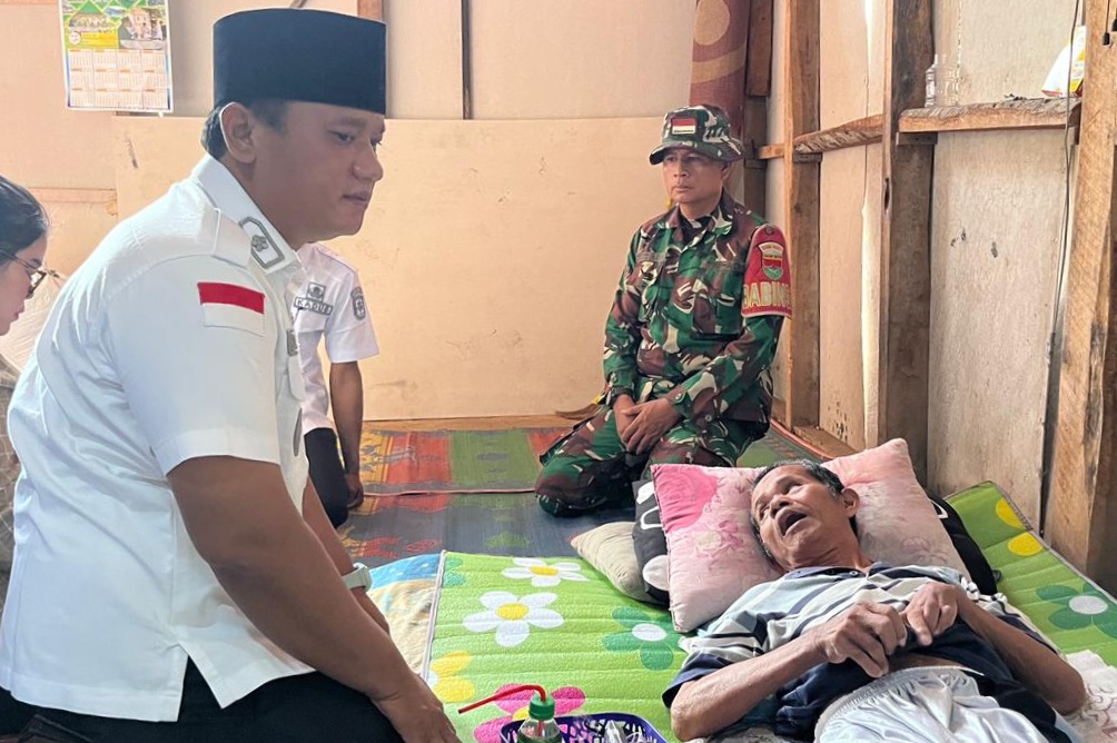 Kades Margorejo Berto Julian Pimpin Penyaluran BLT-DD Tahap Pertama Tahun 2026 Secara Dor To Dor