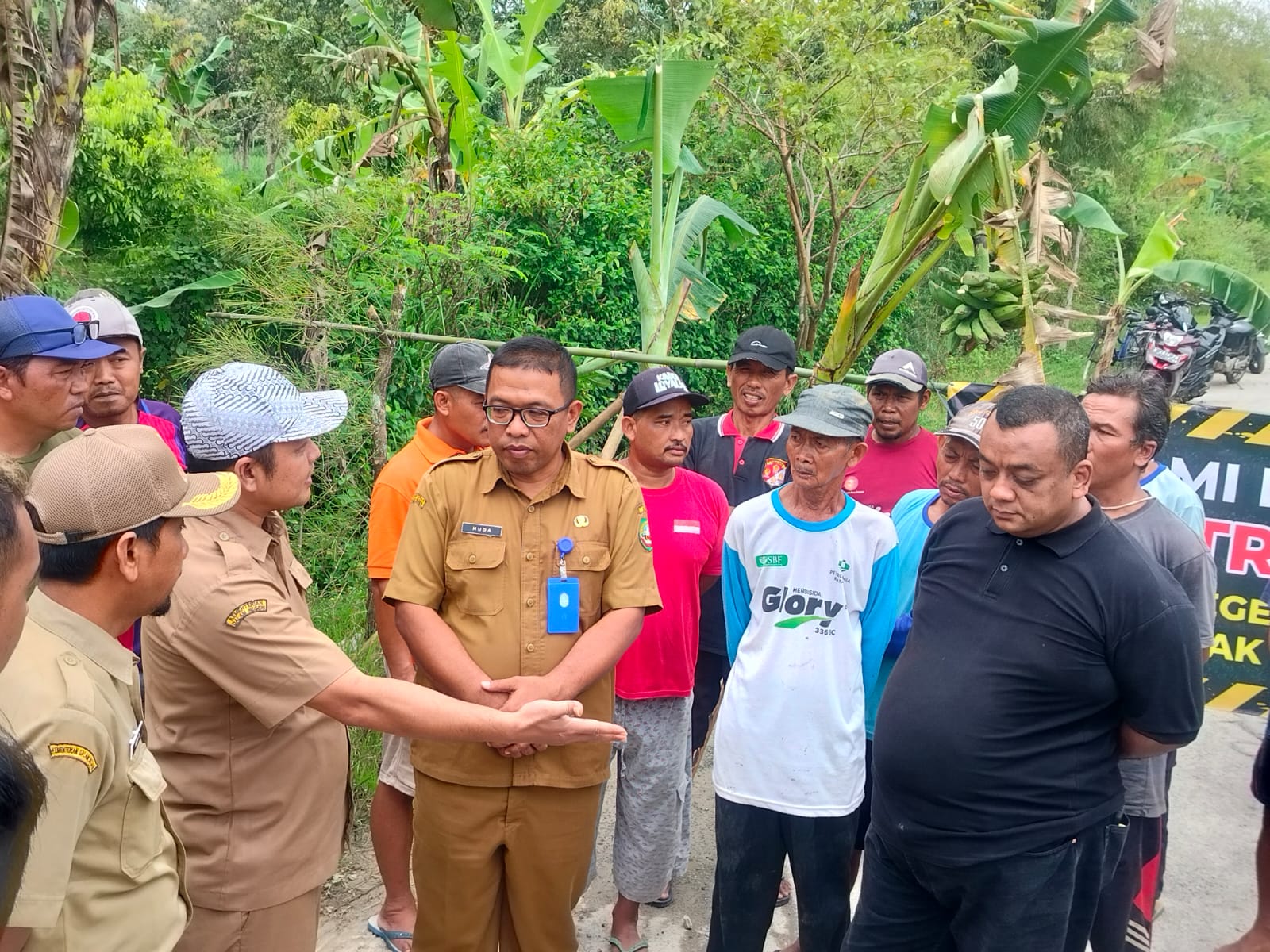 Warga Sambongrejo Tutup Akses Jalan, Protes Kerusakan Akibat Proyek IJD
