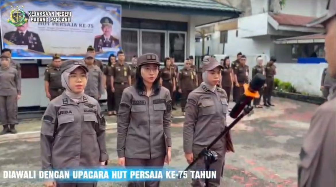 Kejari Pajang Pandang Gelar Upacara HUT PERSAJA Ke-75,Dalam Mengawal Kedaulatan