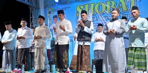 Sholawat Bareng Warga Way Sulan, Bupati Egi Doakan Haji Mabrur dan Lampung Selatan Maju