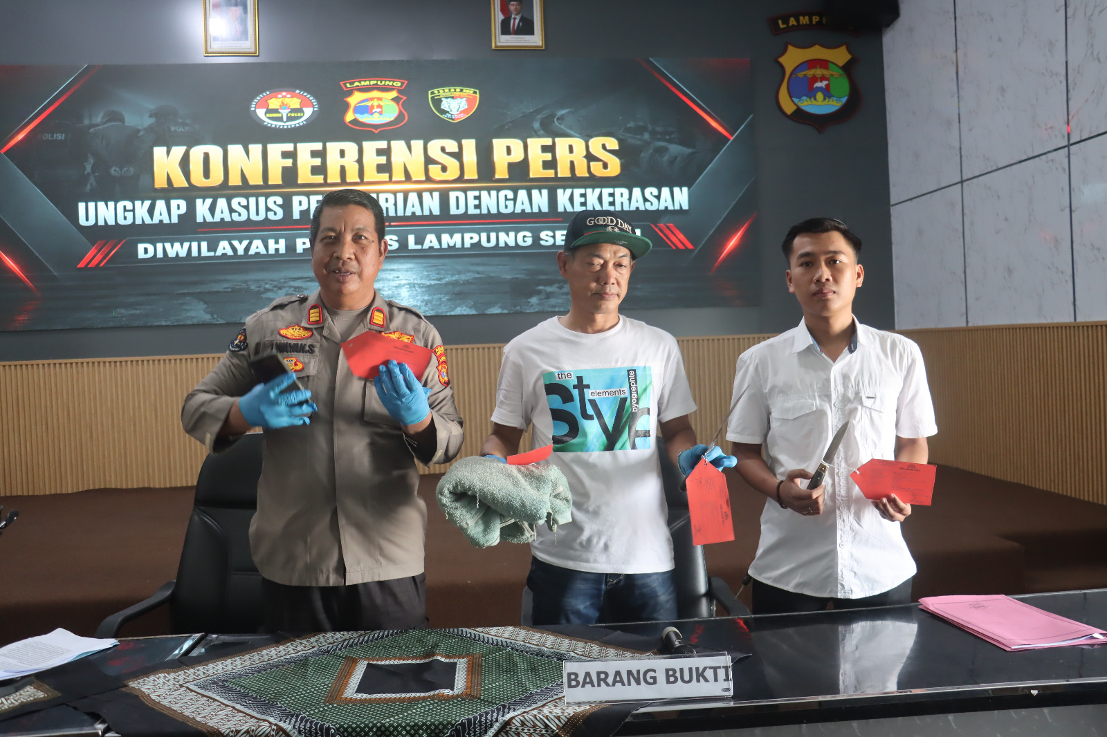 Pelaku Curas Ancam Korban Pakai Golok Didalam Kamar Kos Ditangkap Polisi