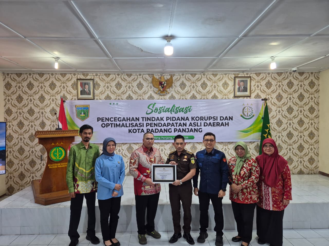 Walikota Padang Panjang Beri Apresiasi Dan Penghargaan Ke Kejari Padang Panjang