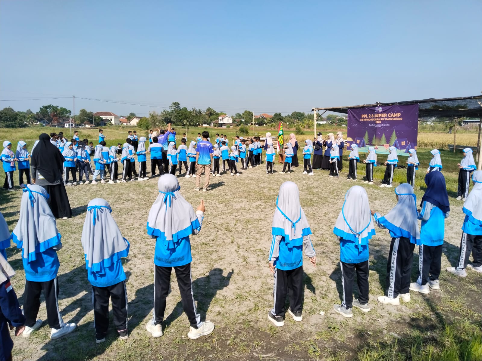 Tanamkan Kepemimpinan dan Kemandirian, SD Muh PK Banyudono Gelar Supercamp PPL-2 di Refresh River Tubing Janti