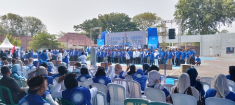 Lautan Biru Warnai Rakerda PAN Lampung Selatan dan Pelantikan Relawan Putri Zulkifli Hasan