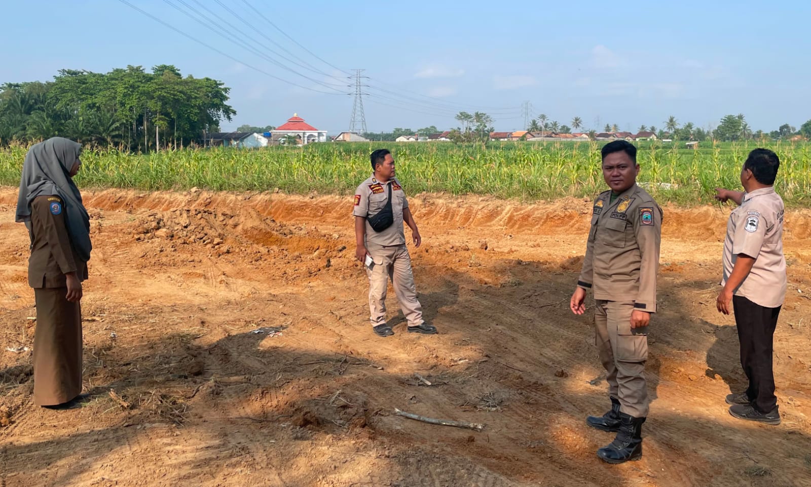 Tegas: Camat Jati Agung Tutup Tambang Galian Tanah Tak Berizin