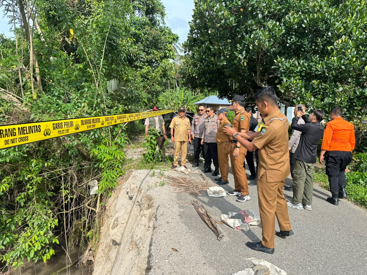 Satgas PRR Tinjau Jalan Rusak,1.000 Warga Pariaman Terdampak