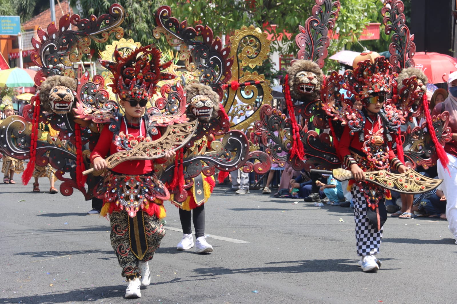 Pawai Pembangunan Blora Meriah, 46 Kontingen dan Tim Eksibisi Tampilkan Budaya Nusantara
