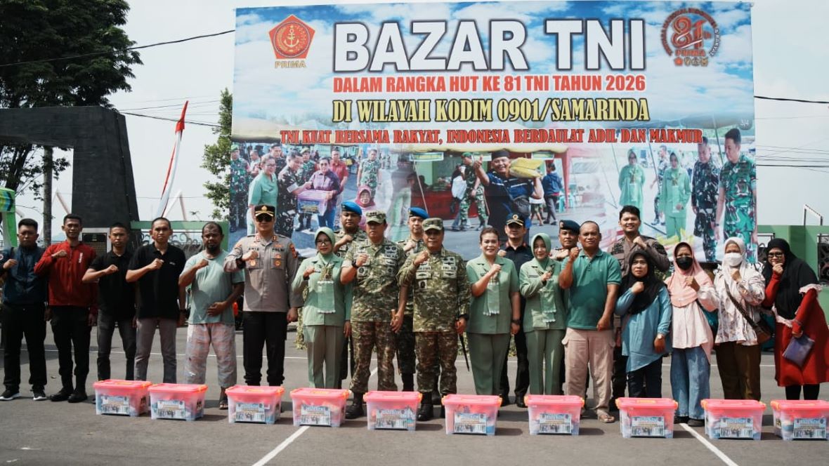 Wujud Kepedulian Rakyat, Danrem 091/ASN Buka Bazar HUT Ke-81 TNI di Kodim 0901/Smd