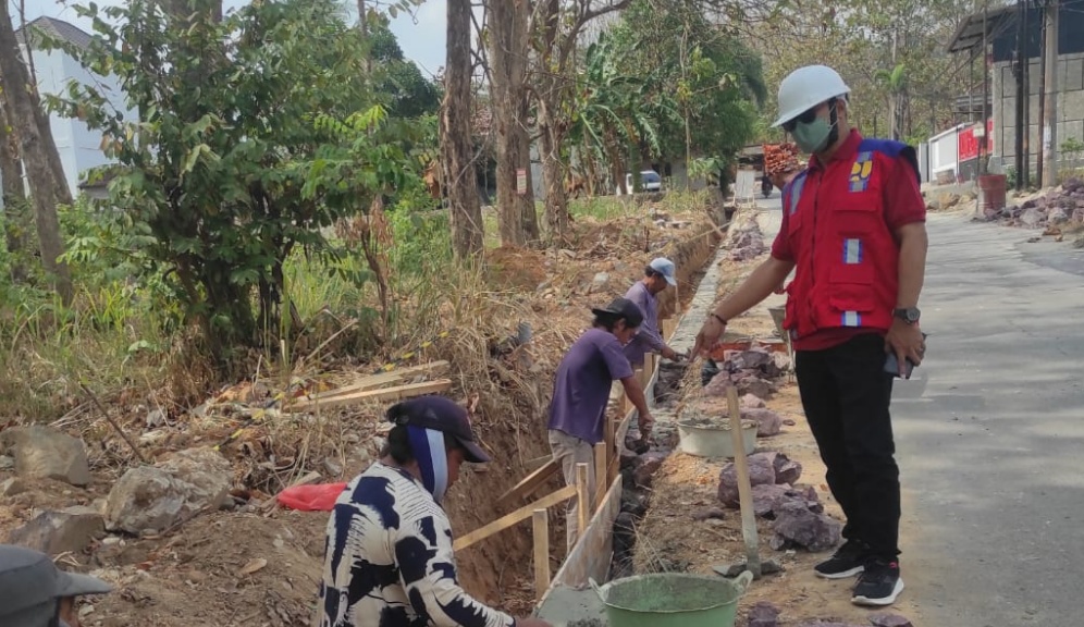 Sorotan Material Drainase P. Singkep 7, Konsultan: Jangan Nilai Hanya dari Tampilan