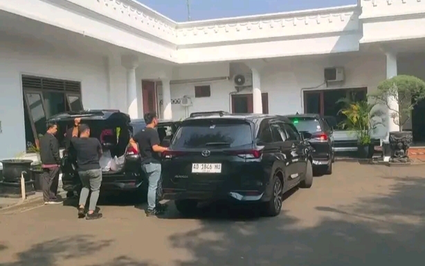 Breaking News, Bupati Klaten Hari ini Terjaring OTT KPK ?!
