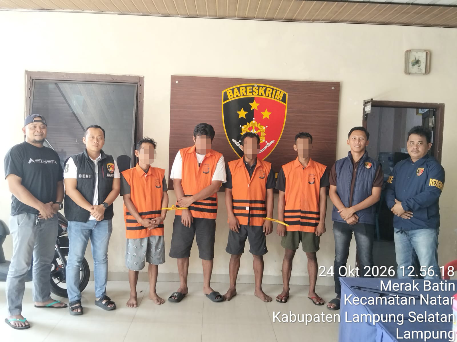 Jebol Tembok Gudang Pakai Mobil Pikap,Empat  Pria Di Natar Ditangkap