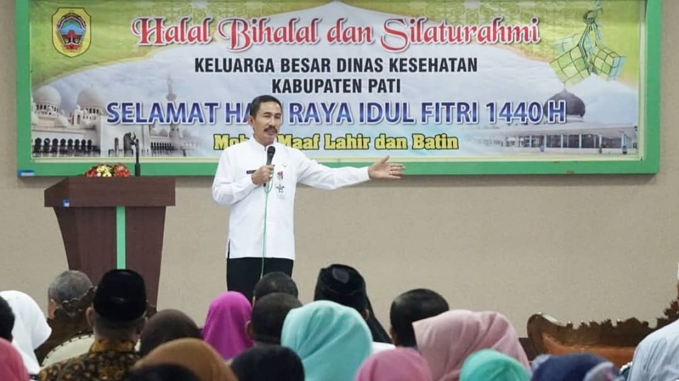 Bupati Ingatkan Soal Peningkatan Layanan Saat Menghadiri Halal Bi Halal Di Dinas Kesehatan Pati