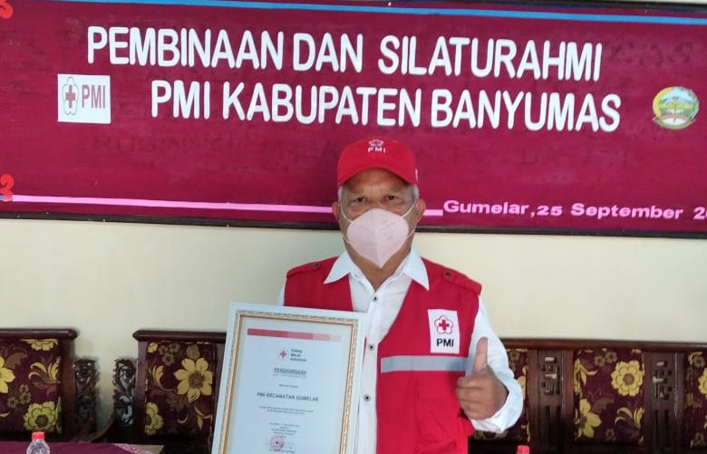 PMI Kecamatan Gumelar Raih Tergiat Dalam Bidang Donor Darah